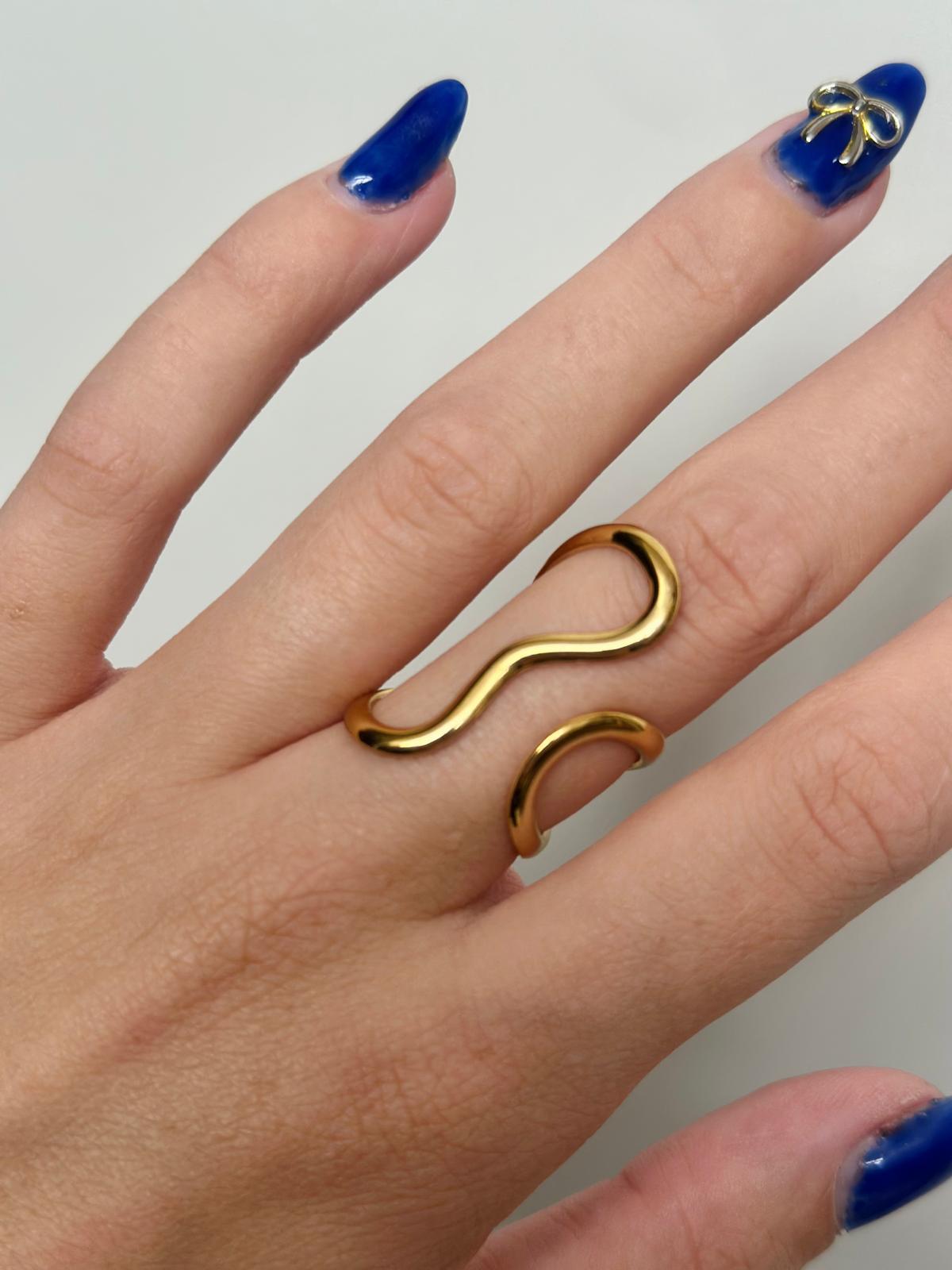 Asymmetrical Statement Ring
