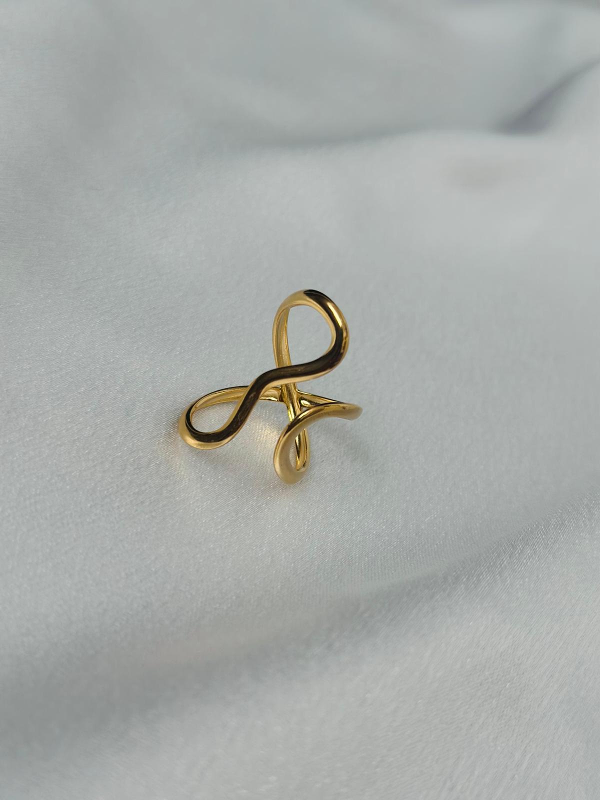 Asymmetrical Statement Ring