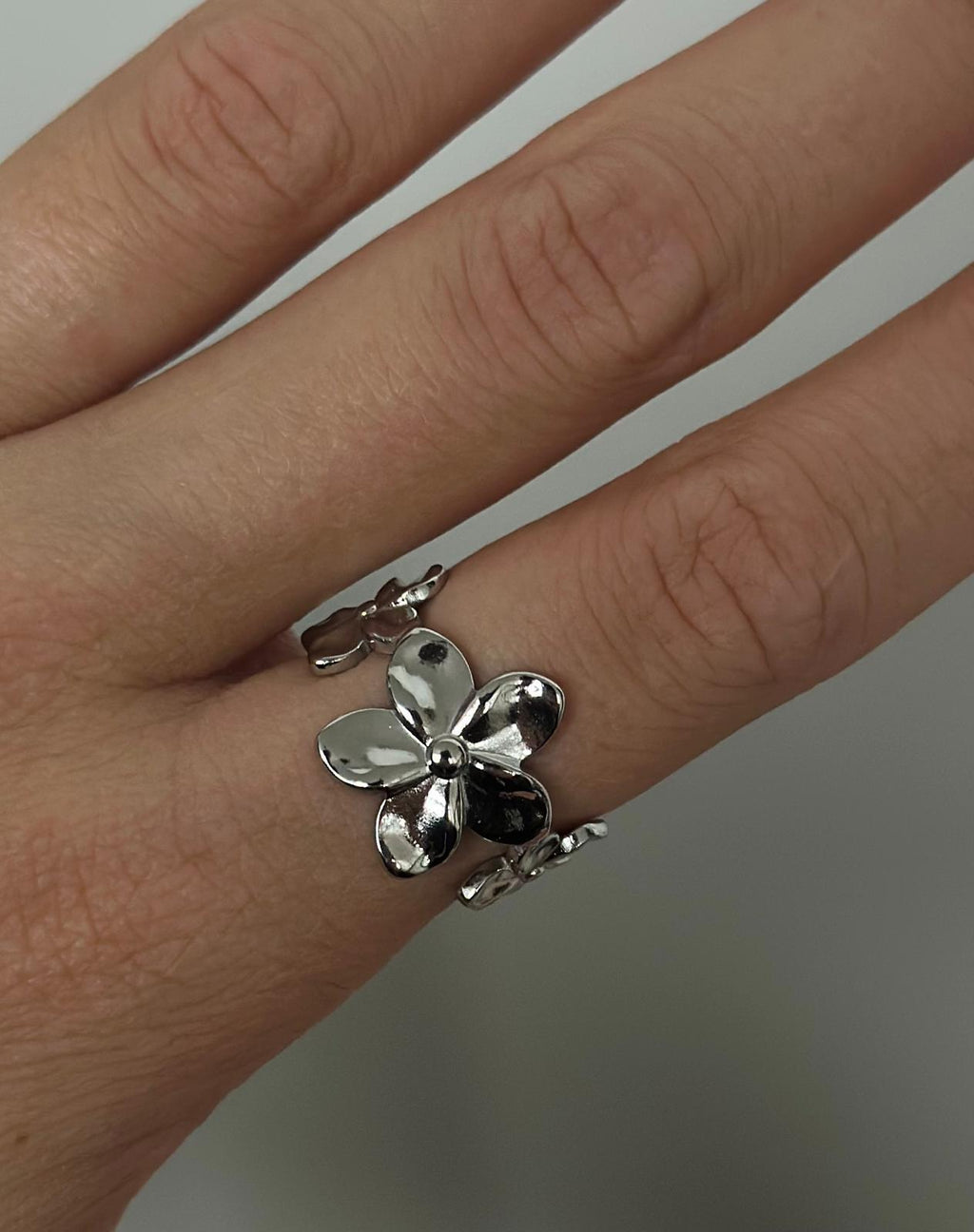 Simple Flower Ring